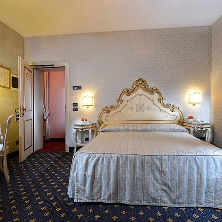 กา ริอัลโต เฮาส์ Hotel เวนิส ภายนอก รูปภาพ