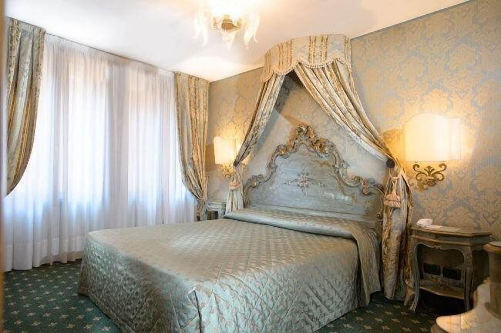 กา ริอัลโต เฮาส์ Hotel เวนิส ภายนอก รูปภาพ